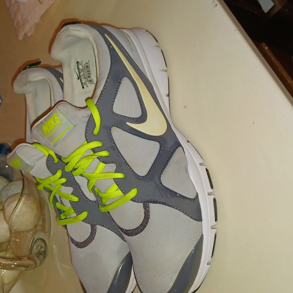 Nike Season Tr2